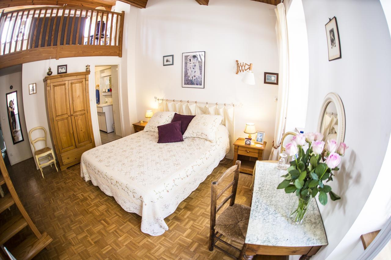 L'Arche Des Chapeliers Bed & Breakfast Foix Dış mekan fotoğraf